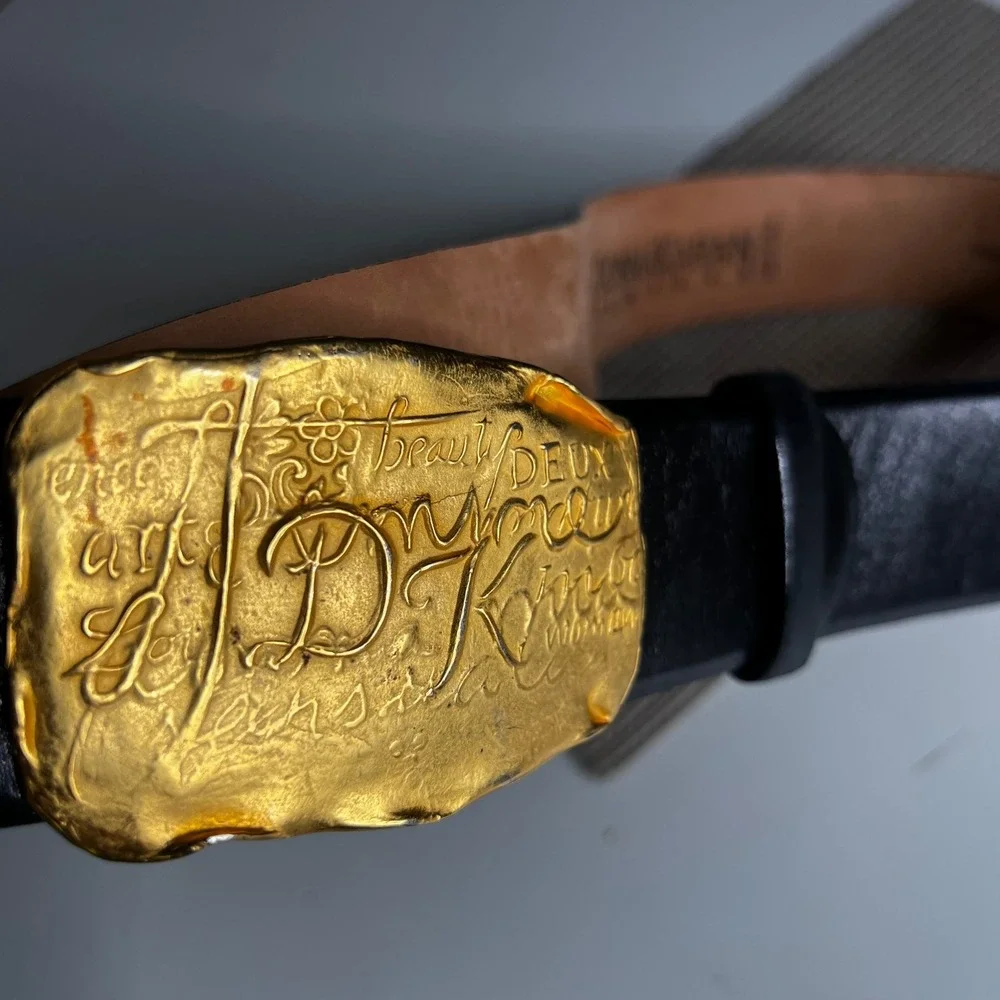 Donna Karan New York Black Leather Belt Gold Sculptural Script Buckle Italy M